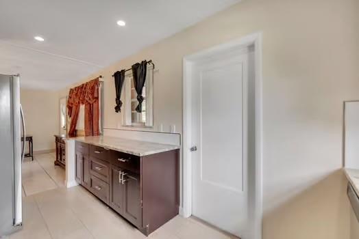 Image 18 of 28 For 2849 6 Street