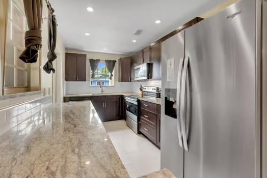 Image 20 of 28 For 2849 6 Street