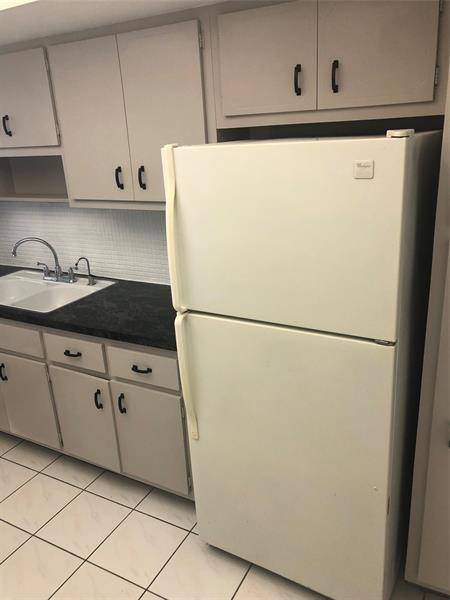 Image 7 of 26 For 1351 Miami Gardens Dr  503e