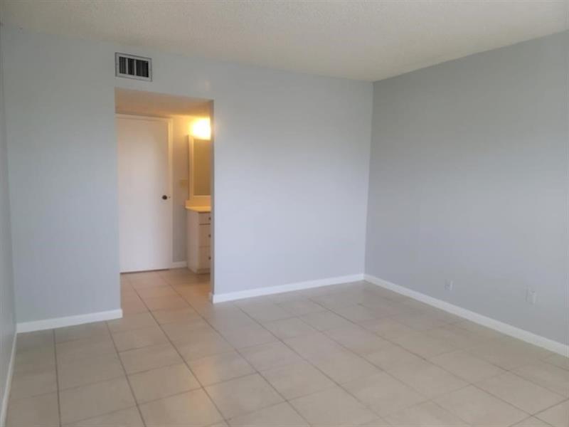 Image 12 of 15 For 4354 9th Ave  12-2b