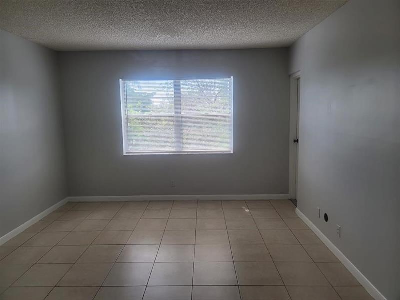 Image 13 of 15 For 4354 9th Ave  12-2b