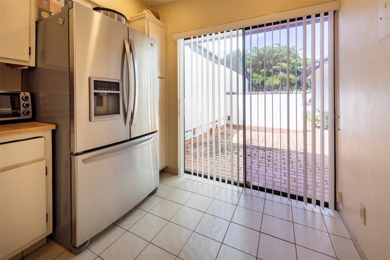 Image 11 of 44 For 6454 Pinehurst Cir E.  D27