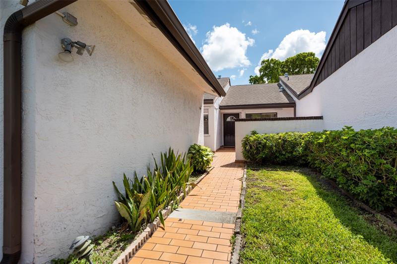 Image 34 of 44 For 6454 Pinehurst Cir E.  D27