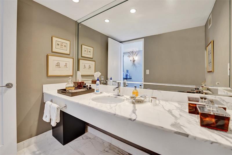 Image 21 of 62 For 1390 Ocean Blvd  14b