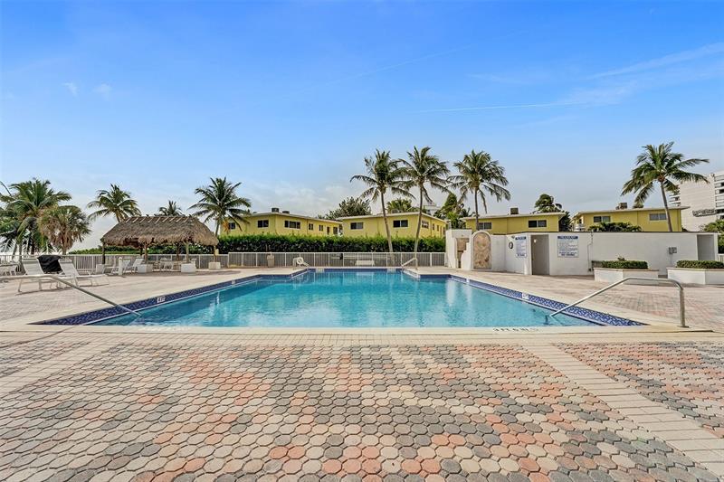 Image 26 of 62 For 1390 Ocean Blvd  14b