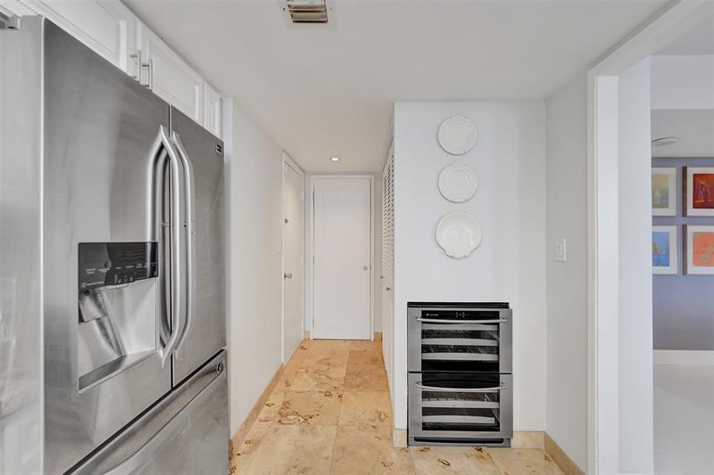 Image 48 of 62 For 1390 Ocean Blvd  14b