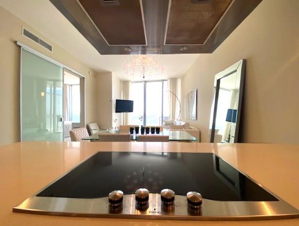 Image 12 of 26 For 1100 Biscayne Blvd  4204