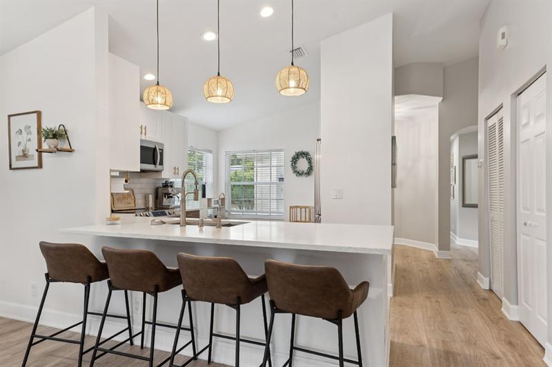 Image 4 of 15 For 5076 La Sedona Cir