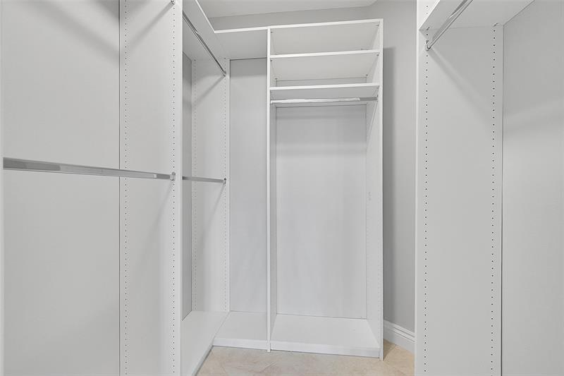 Image 24 of 45 For 23269 Carolwood Ln  202