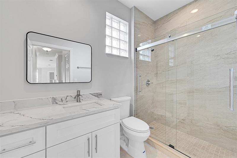 Image 27 of 45 For 23269 Carolwood Ln  202