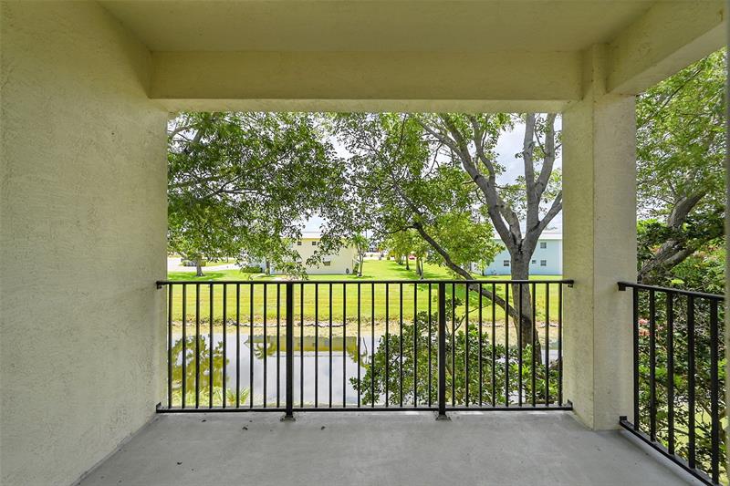 Image 30 of 45 For 23269 Carolwood Ln  202