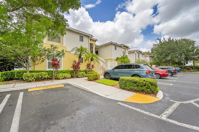 Image 4 of 45 For 23269 Carolwood Ln  202