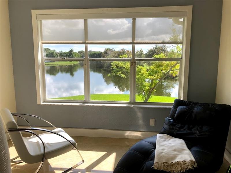 Image 6 of 12 For 12540 Vista Isles Dr  1127