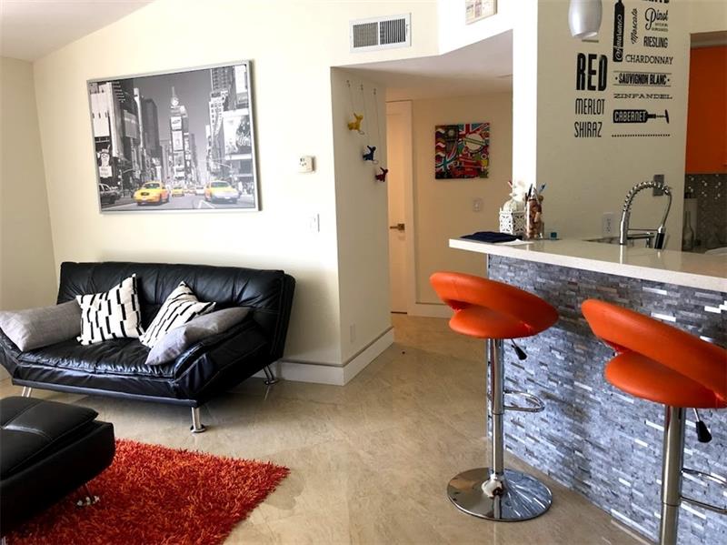 Image 7 of 12 For 12540 Vista Isles Dr  1127