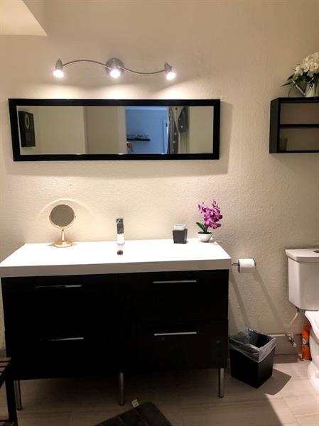 Image 8 of 12 For 12540 Vista Isles Dr  1127