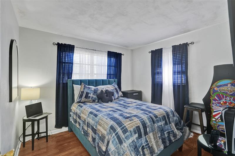 Image 12 of 33 For 2772 212th St