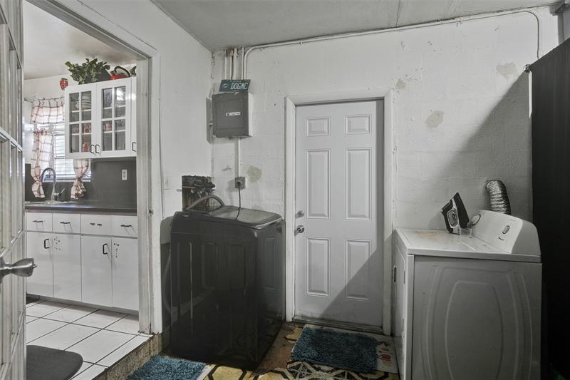 Image 23 of 33 For 2772 212th St