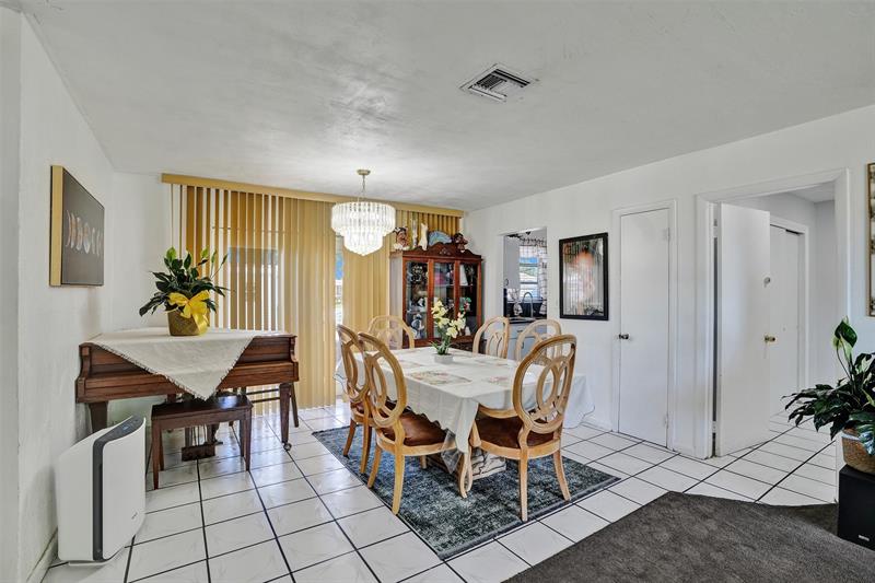 Image 7 of 33 For 2772 212th St