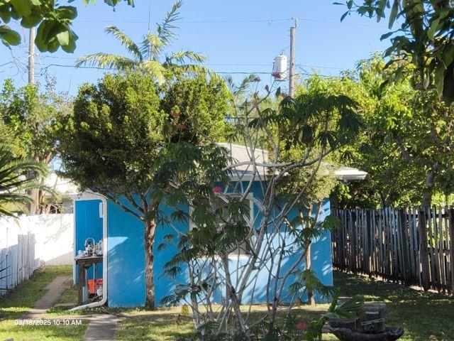 Listing Details for 533 15th St  , Fort Lauderdale, FL 33304