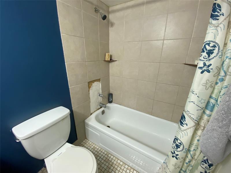 Image 8 of 12 For 4354 9th Ave  14-1e