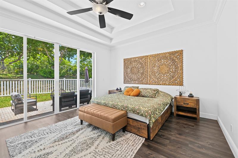 Image 14 of 41 For 6893 194th Ave