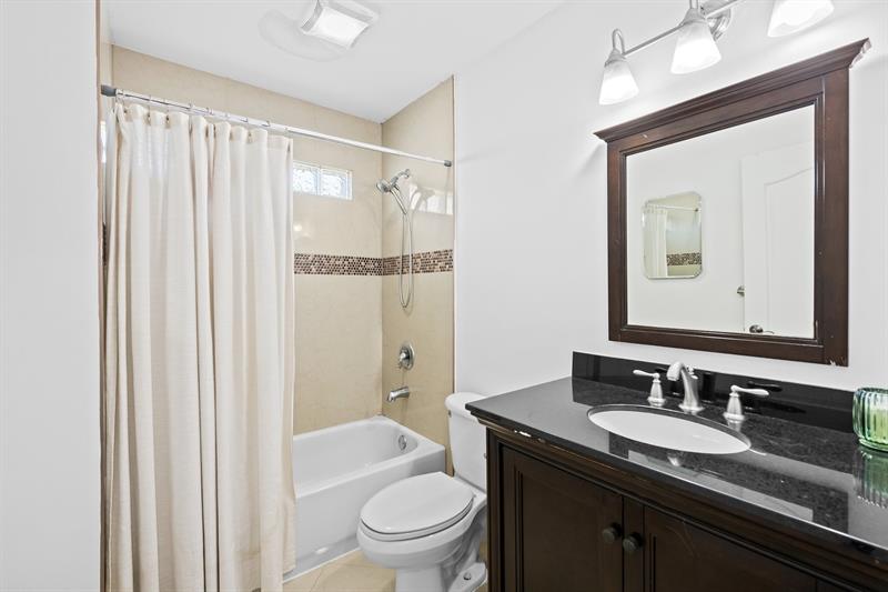 Image 23 of 41 For 6893 194th Ave