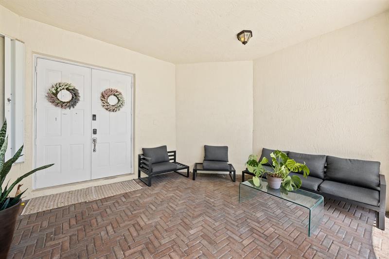 Image 4 of 41 For 6893 194th Ave