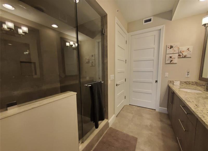 Image 14 of 29 For 4511 El Mar Dr  202