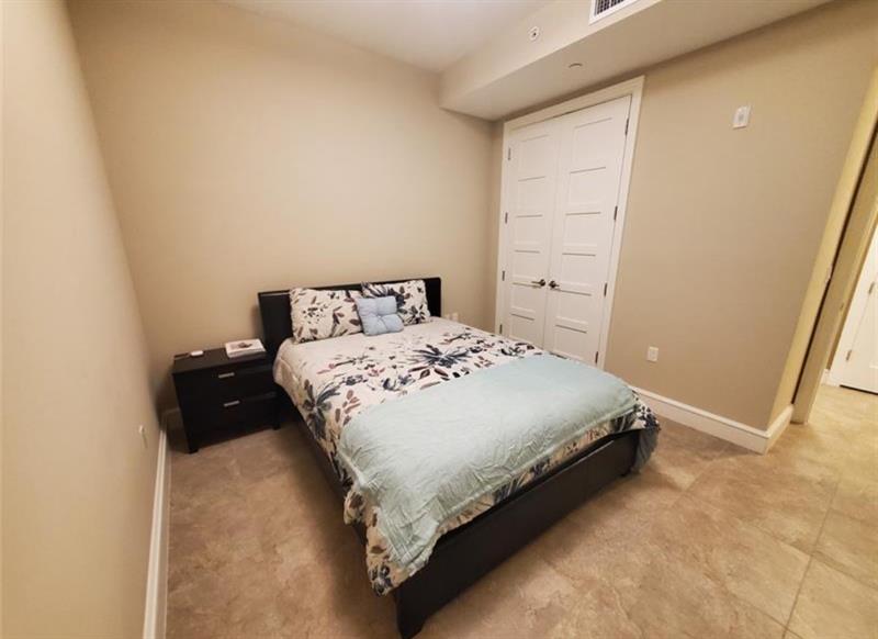 Image 18 of 29 For 4511 El Mar Dr  202