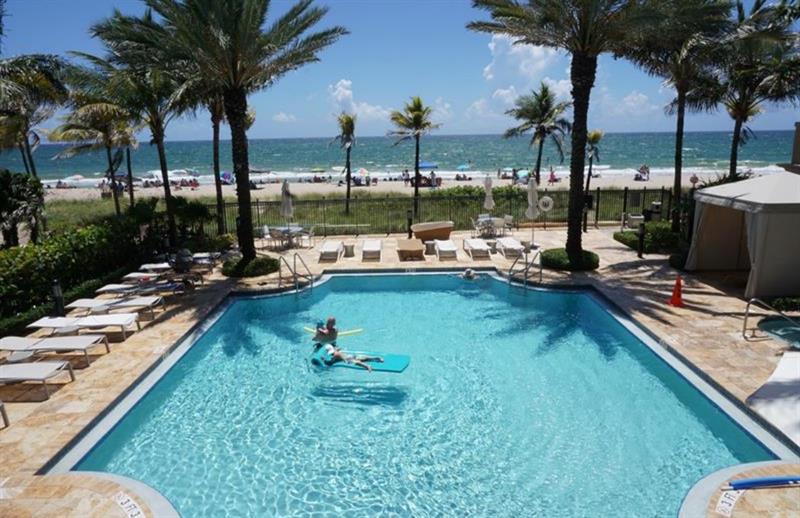 Image 21 of 29 For 4511 El Mar Dr  202