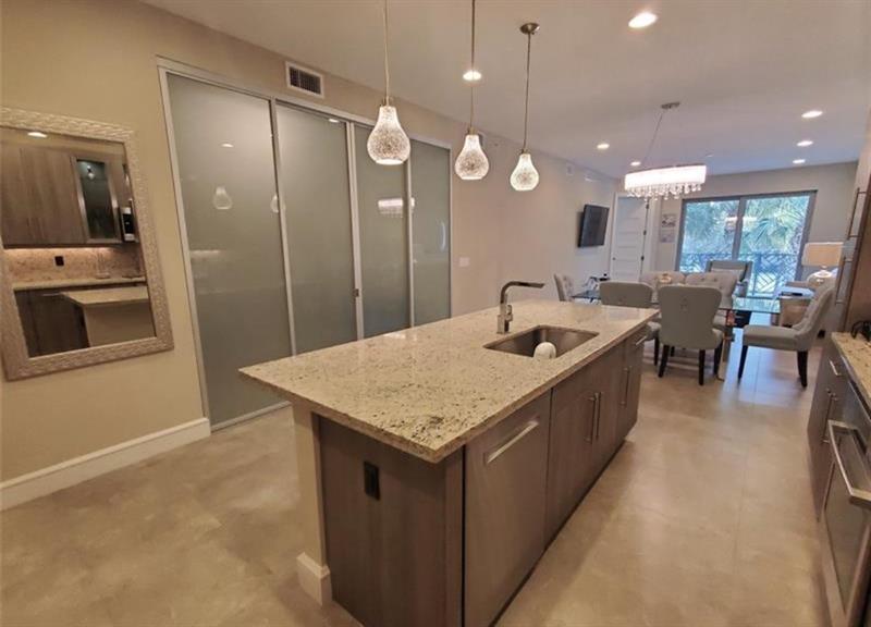 Image 9 of 29 For 4511 El Mar Dr  202