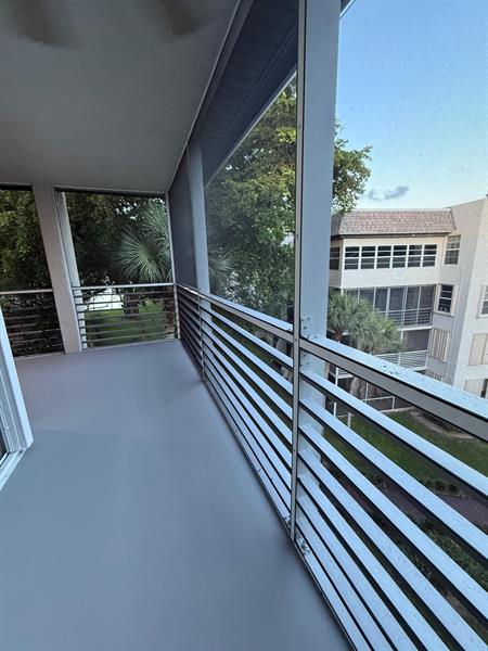 Image 17 of 20 For 9480 Poinciana Pl  410