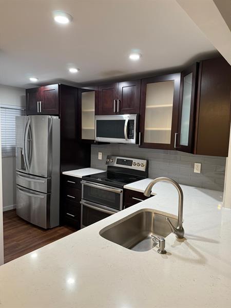 Image 5 of 20 For 9480 Poinciana Pl  410