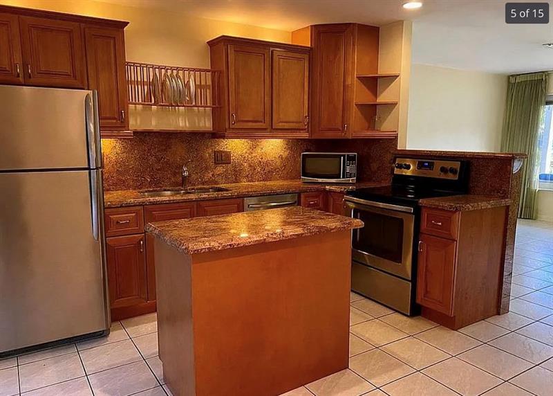 Image 3 of 15 For 935 Bignonia Rd