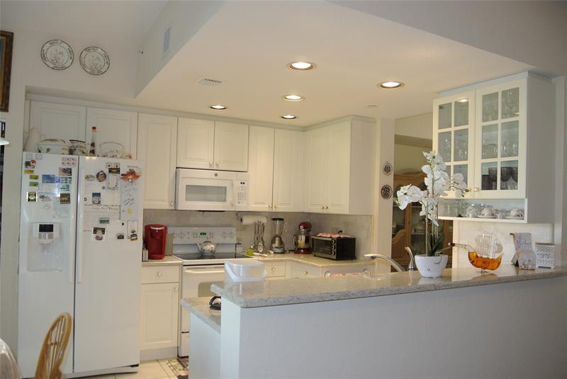 Image 21 of 31 For 7735 Yardley Dr  103