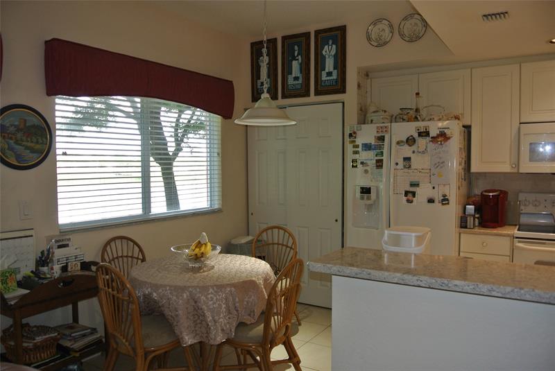 Image 22 of 31 For 7735 Yardley Dr  103