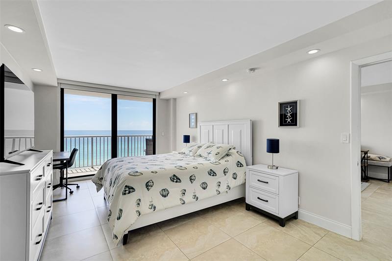 Image 34 of 50 For 400 Surf Rd  703