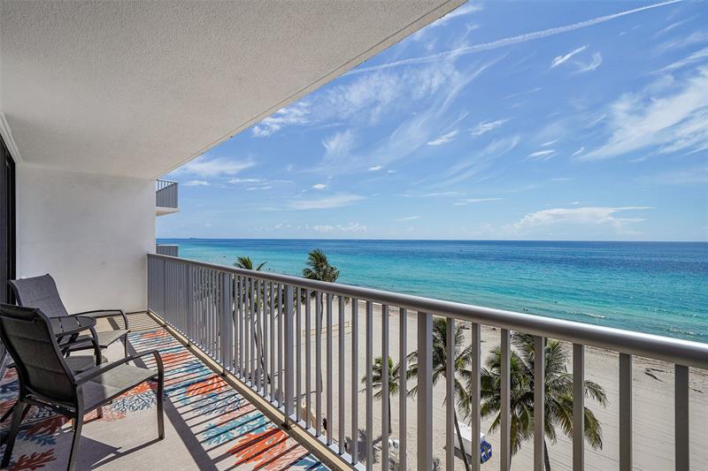 Image 9 of 50 For 400 Surf Rd  703