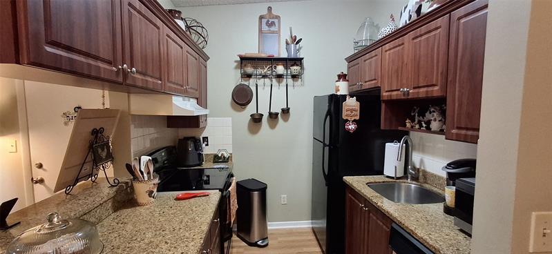 Image 13 of 54 For 7731 Ashmont Cir  212