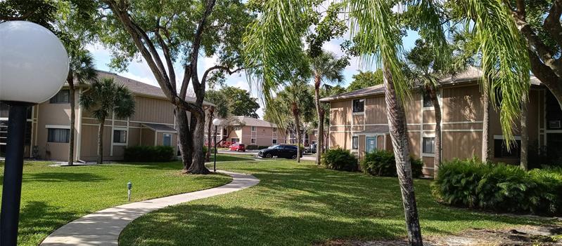 Image 27 of 54 For 7731 Ashmont Cir  212