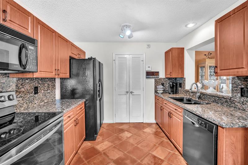 Image 8 of 23 For 1838 94th Ave