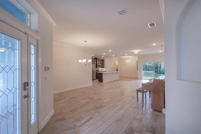 Image 6 of 10 For 2547 Saint Lucia Cir