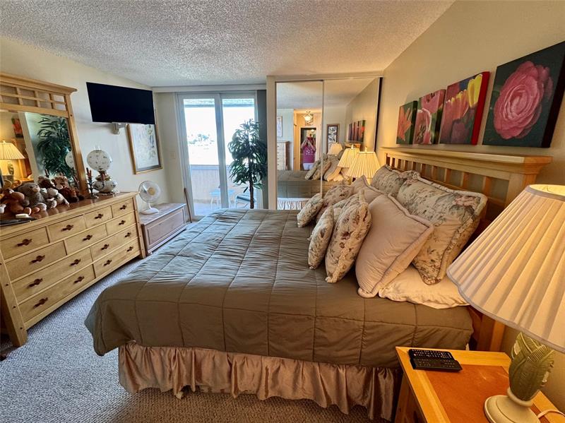 Image 12 of 28 For 740 Federal Hwy  216