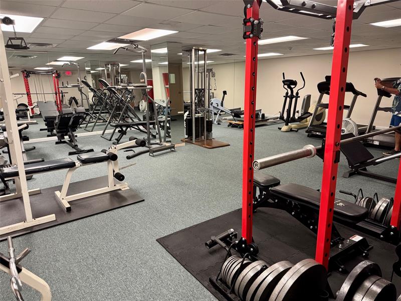 Image 18 of 28 For 740 Federal Hwy  216