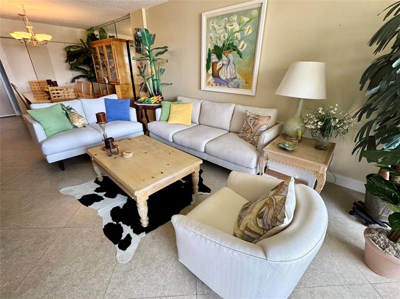 Image 4 of 28 For 740 Federal Hwy  216