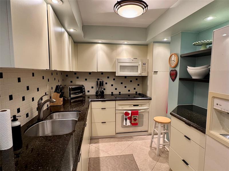 Image 9 of 28 For 740 Federal Hwy  216