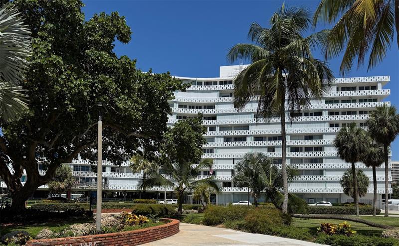 Image 20 of 20 For 2840 Ocean Blvd  704