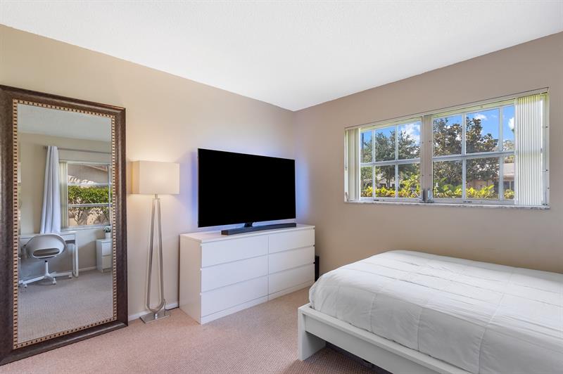 Image 17 of 25 For 3260 66th St