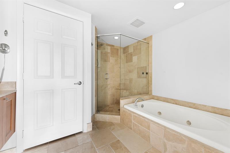 Image 11 of 20 For 1819 17th St  803