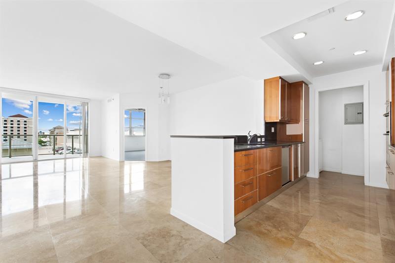 Image 2 of 20 For 1819 17th St  803